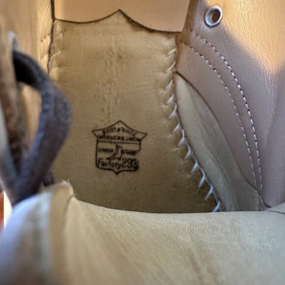 Vintage Brunswick Imperial Bowling Shoes Leather Women's Taupe 7 Right Hand - Picture 10 of 10